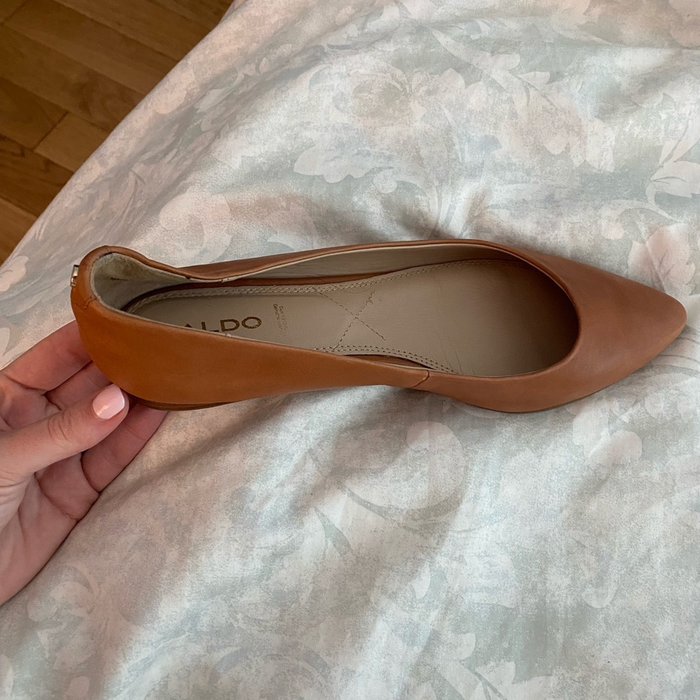 Worn once - Aldo tan pumps -size 9